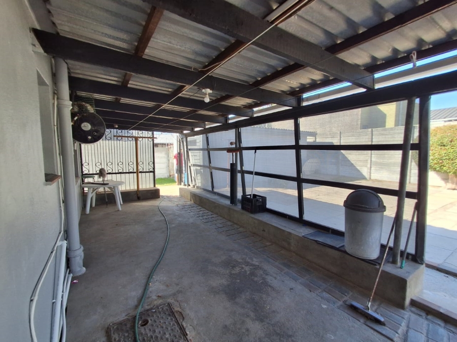 3 Bedroom Property for Sale in Churchill Estate Western Cape